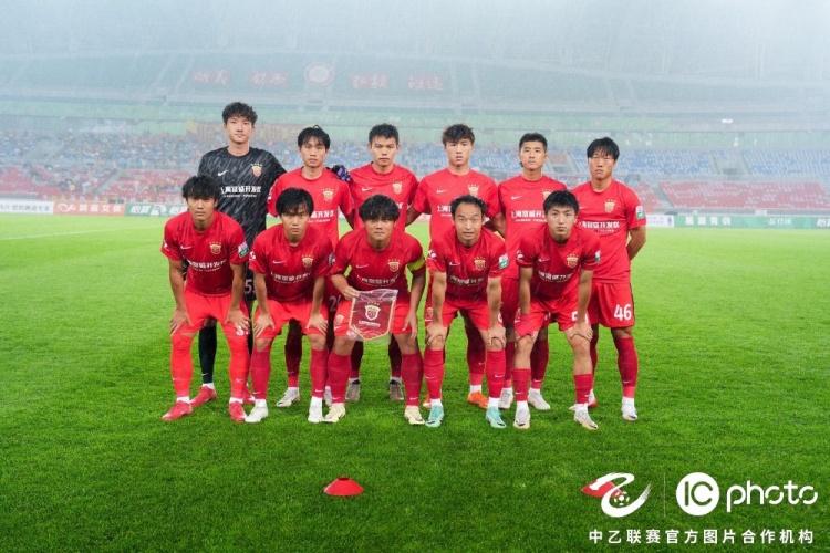 赖斯：图赫尔是真顶级！贝林遭受诸多质疑，但大家都知道他的水准